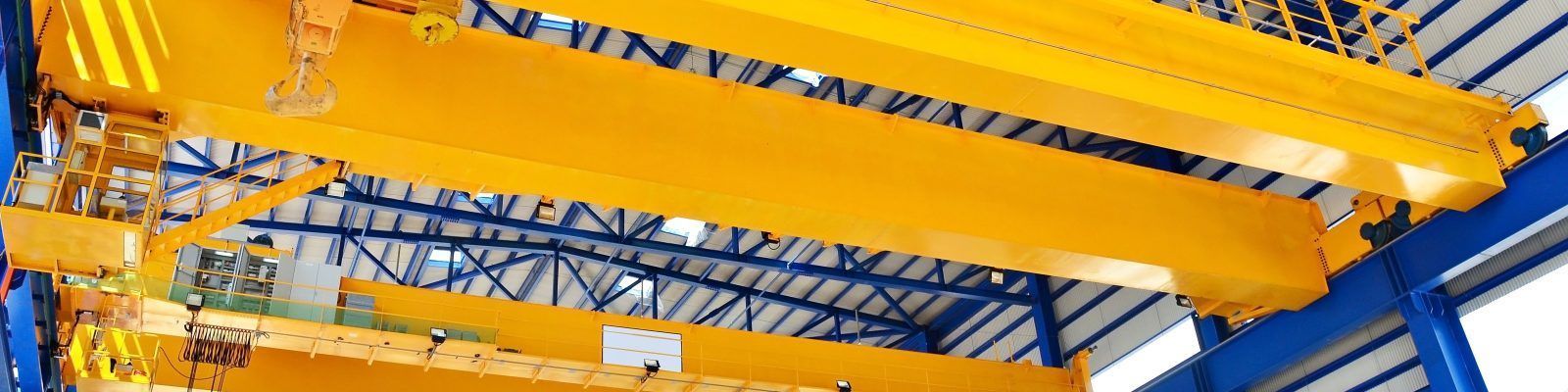 RIIHAN305D Operate a gantry or overhead crane
