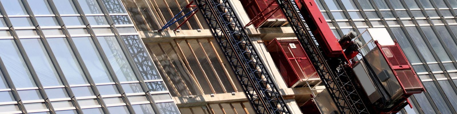 CPCCLHS3001 Licence to operate a personnel and materials hoist